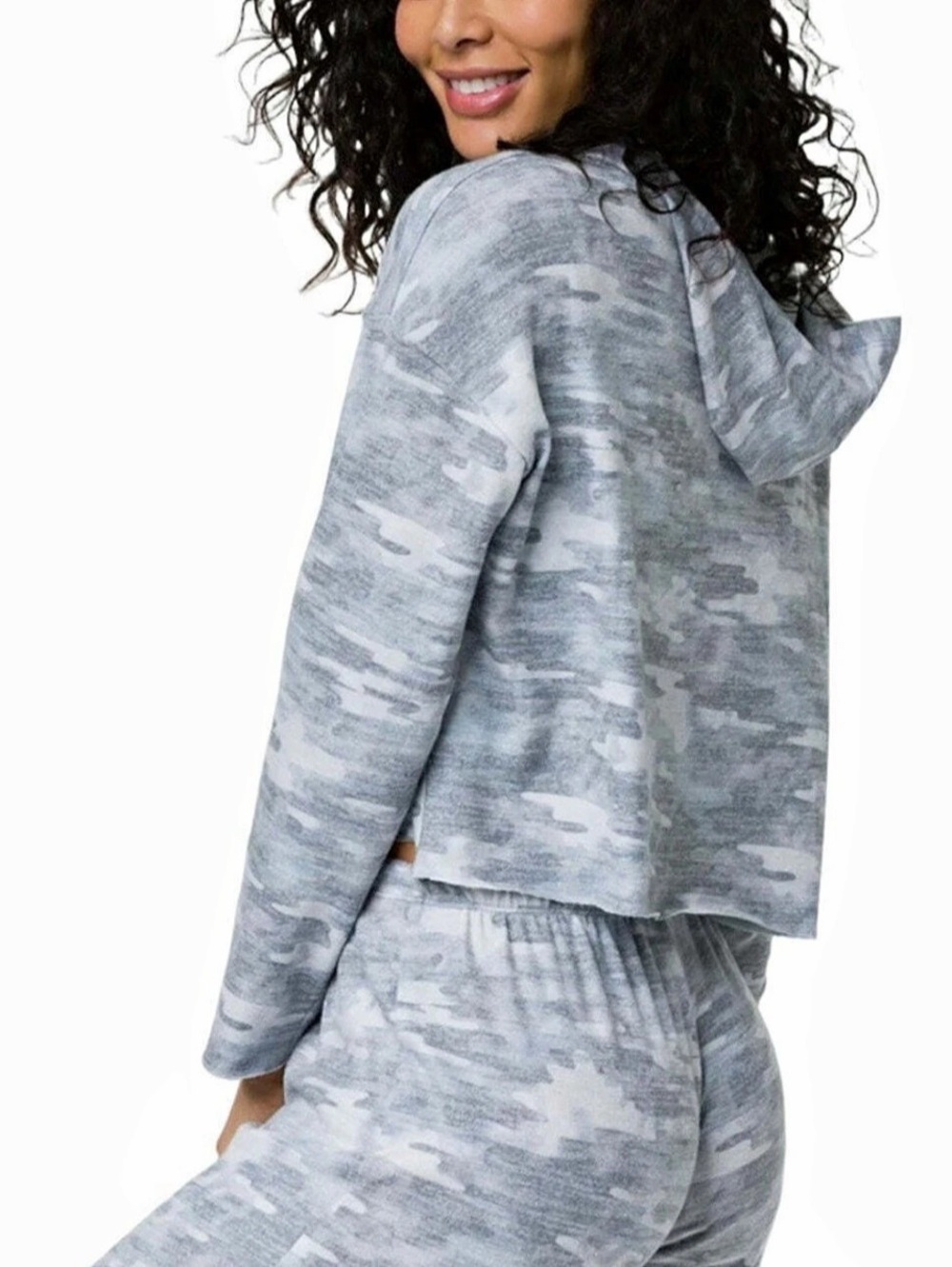 ONZIE- Camo Cropped Hoodie